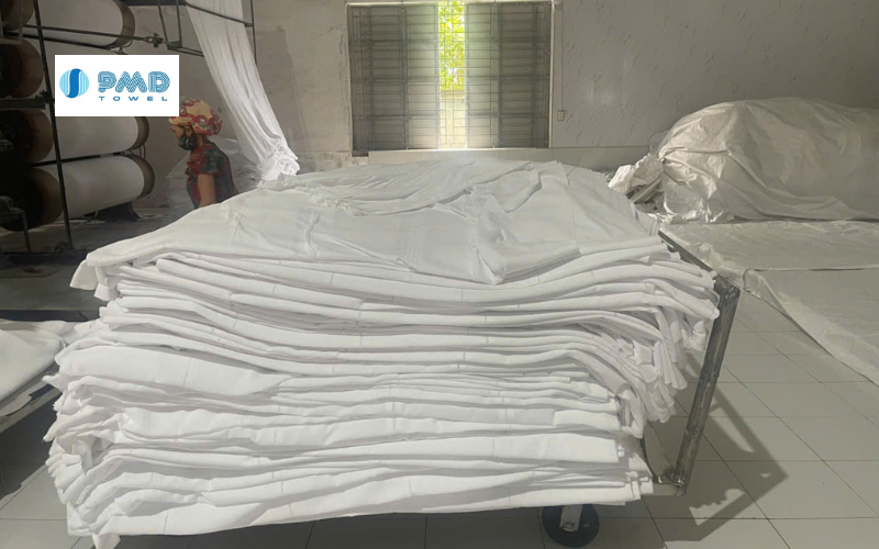 Khăn microfiber và khăn lau đa năng